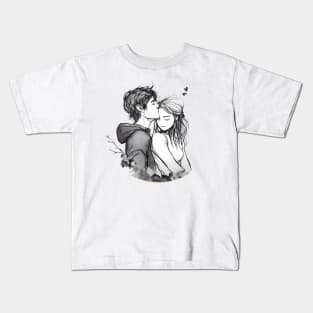 Romantic couple hugging lovingly Kids T-Shirt